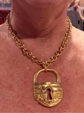 Gold Padlock Pendant Necklace - Women Jewelry